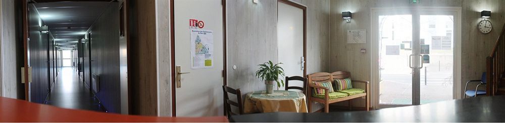 Hotel Restaurant Maison Blanche Rungis Bagian luar foto